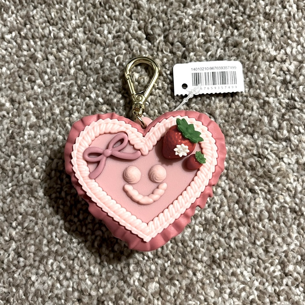 Bath And Body Works Valentines Spring Pink Heart Cake Pocketbac Holder VHTF BNWT